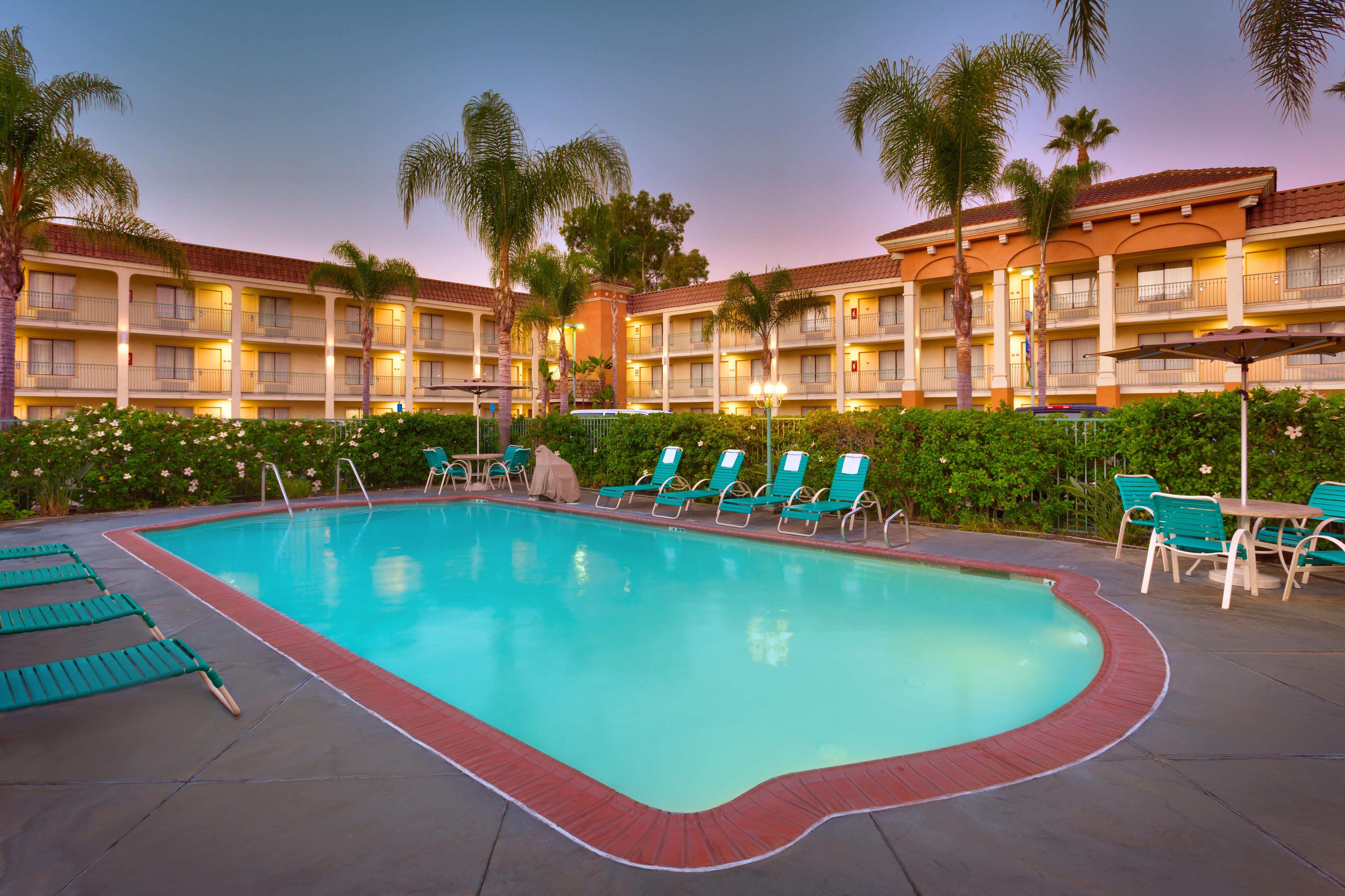 Cortona Inn And Suites Anaheim Resort Eksteriør bilde